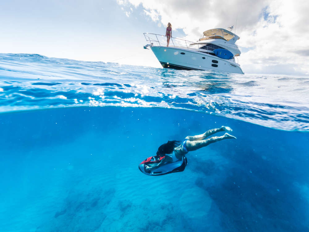 Daytime cruise with Snorkeling in Waikiki