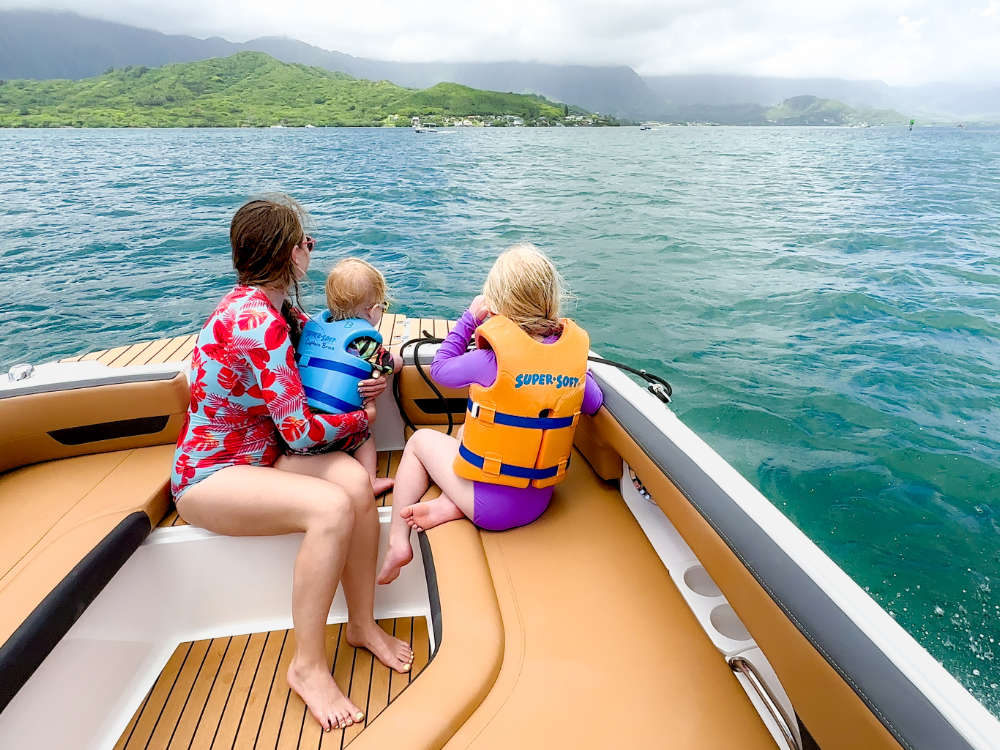 Heading to the Kaneohe Sandbar with Speed Boat