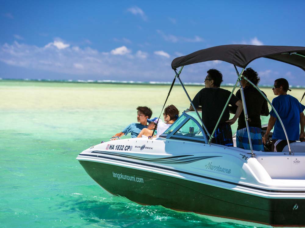 Kaneohe Sandbar Speed Boat Charter