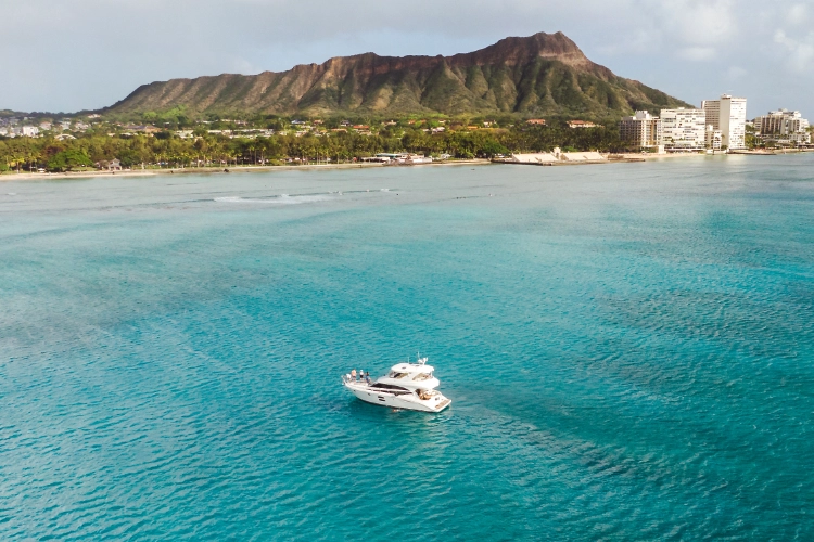 Waikiki Yacht charter