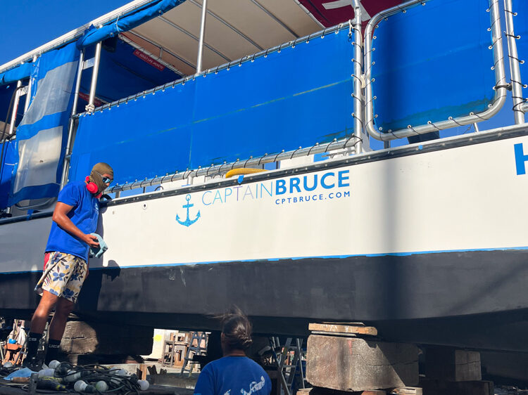 Boat Maintenance Hoe Amau // Oahu Snorkeling Tours