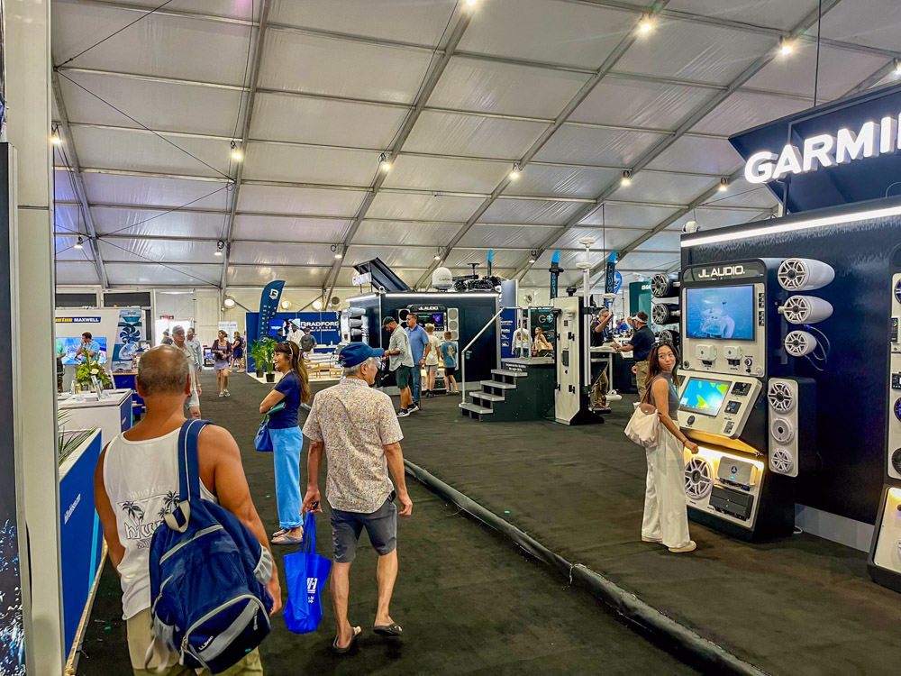 20241102 Miami Boat Show // CAPTAIN BRUCE