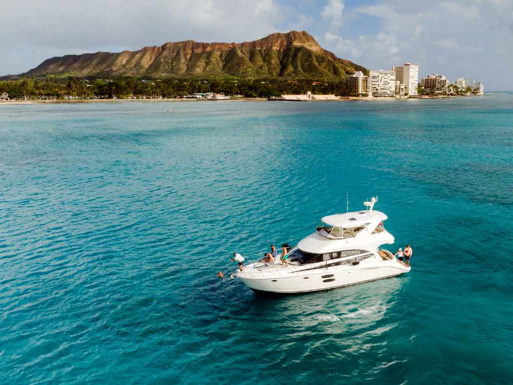 the majestic Diamond Head crater