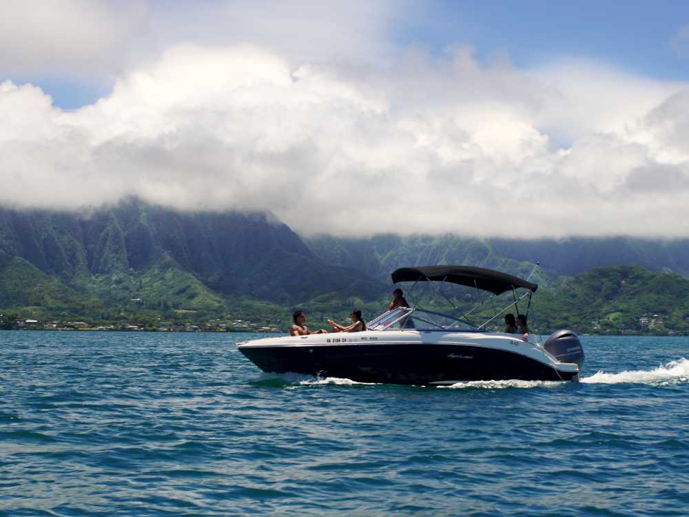 Speed Boat - Kaneohe Sandbar, Oahu