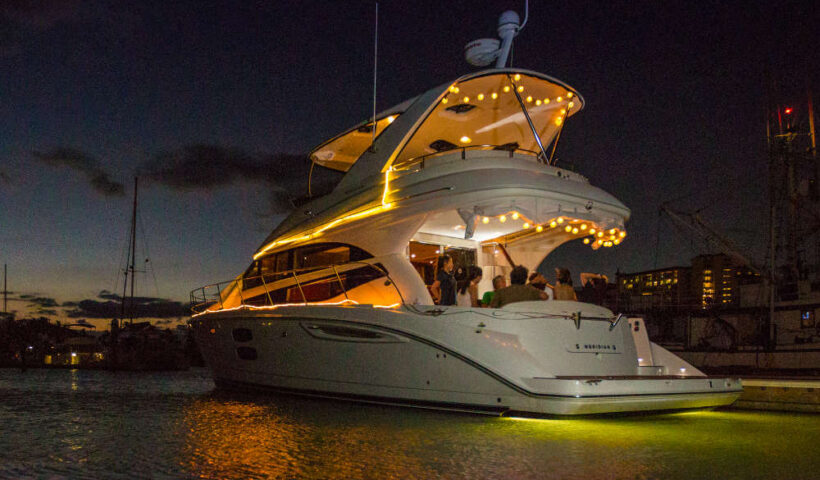 Waikiki Sunset Cruise - Serendipity