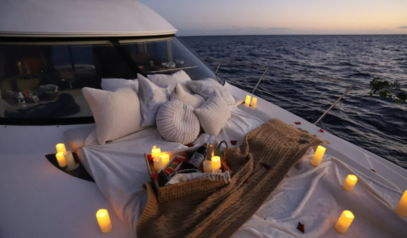 Romantic boat decoration 1