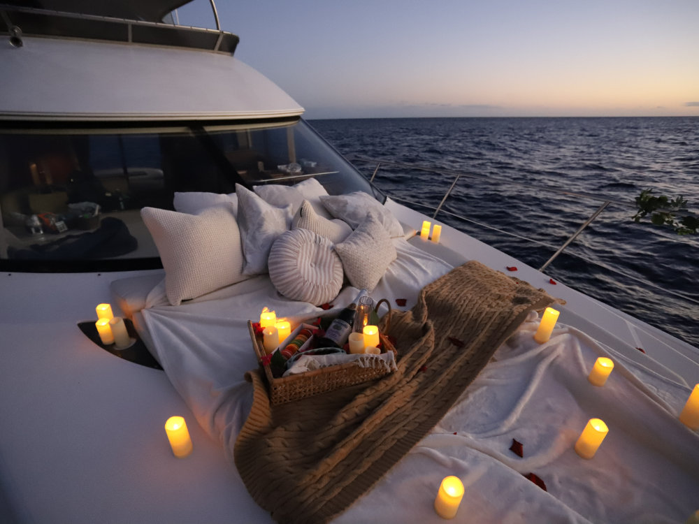 Romantic boat decoration 1